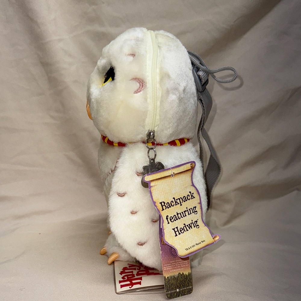 Warner Bros. Hedwig Plush Harry Potter Red & Yellow Accents Back Pack NWT - Picture 2 of 11